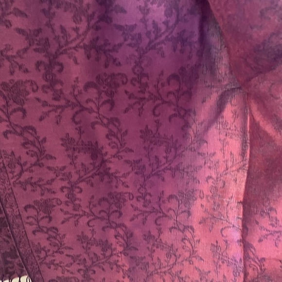 Jacquard Soft / Silky scarf🌸 - Picture 6 of 7